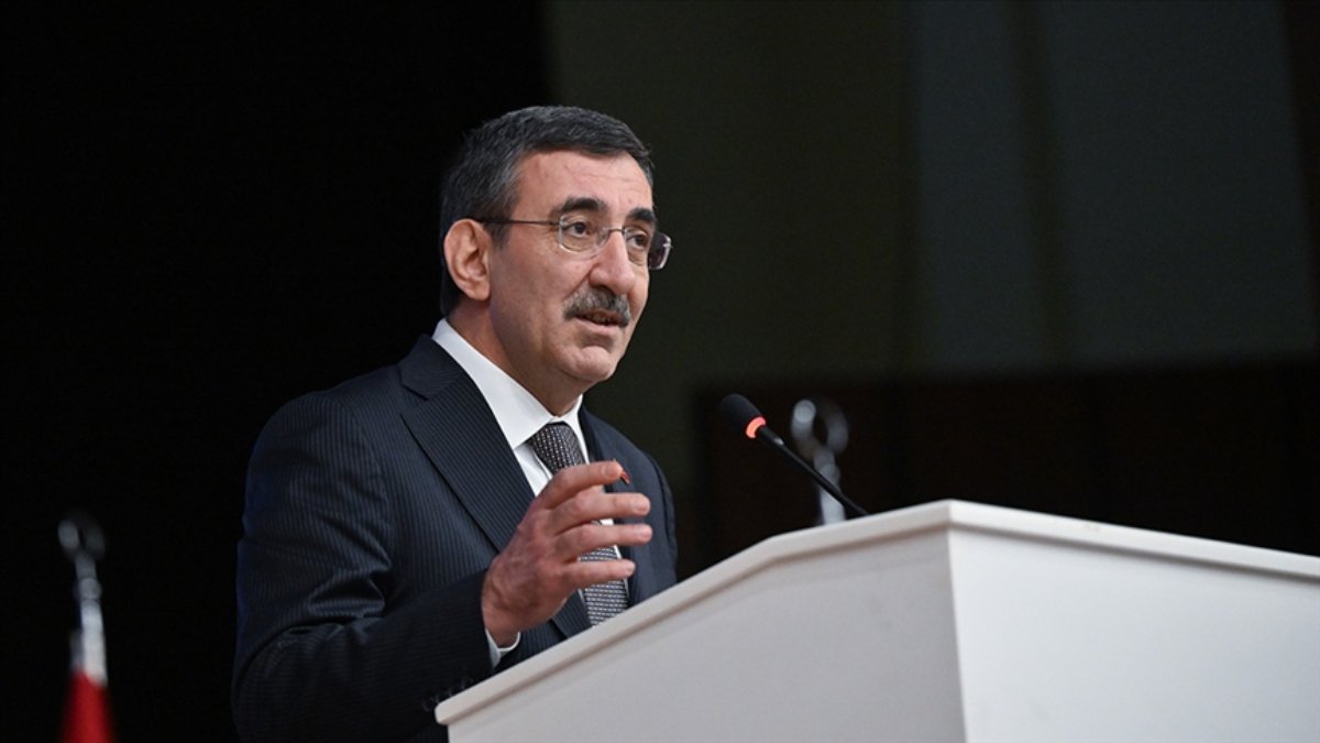 EKK'da sanayide üretimi, rekabeti ve ihracatı artırmak ele alınıyor