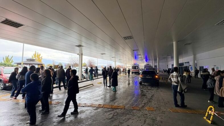 m-u-g-l-a-d-a-h-a-s-t-a-n-e-d-e-k-i-m-y-a-s-a-l-m-a-d-d-e-d-o-k-u-l-d-1037501-307911